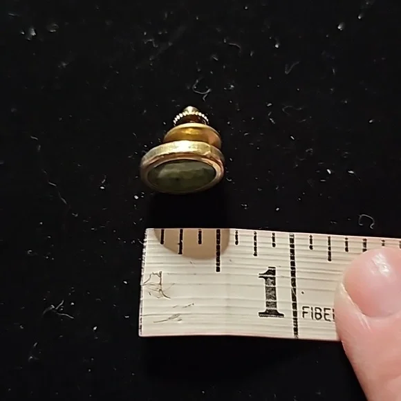 Vintage Natural Green Stone Tie Pin 🎠50 - Picture 4 of 4